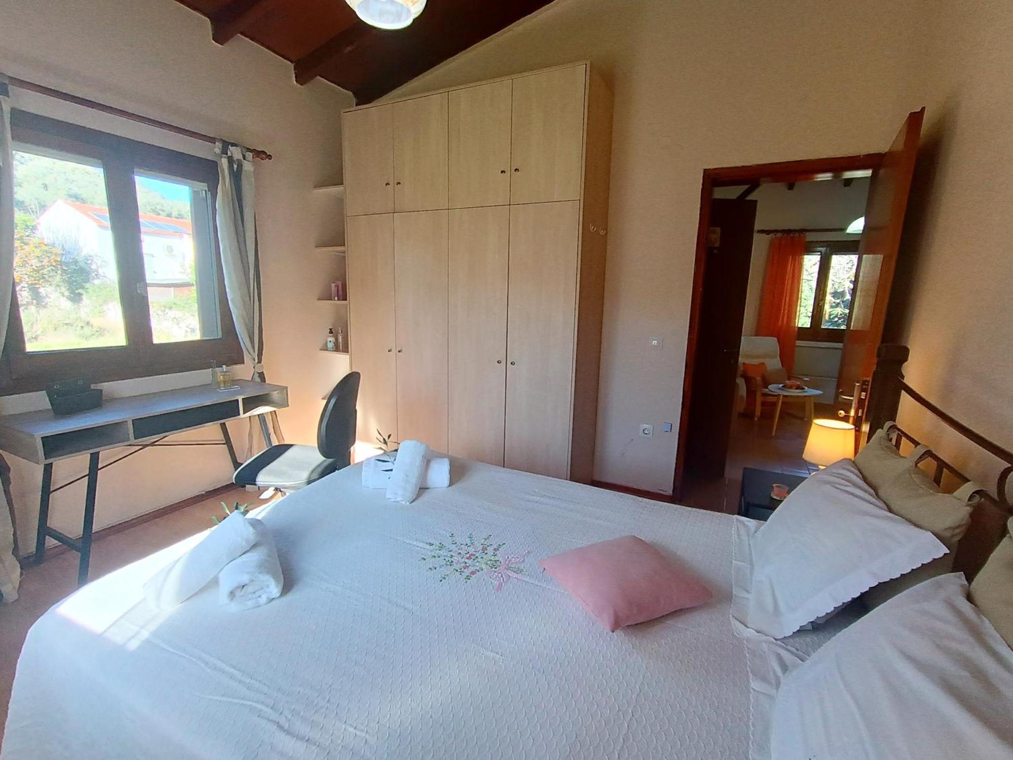 Villa Elia House Peritheia Esterno foto